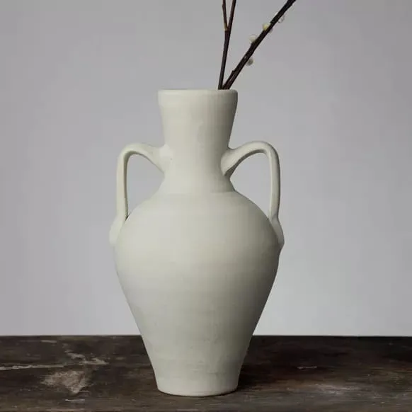 Vase amphore artisanal en céramique