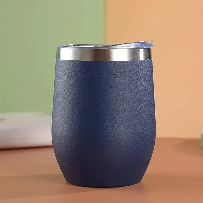 Tasse isotherme coquille d’œuf - Format compact élégant