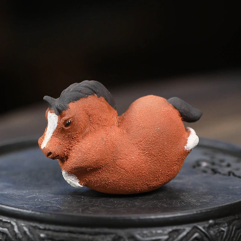 Mascottes de thé chevale roux en argile