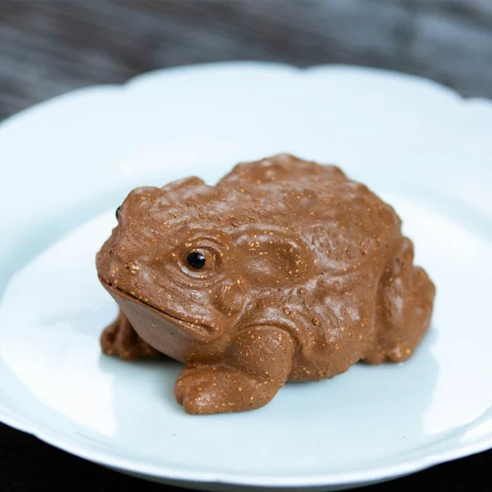Mascotte de Thé Carpe en Argile