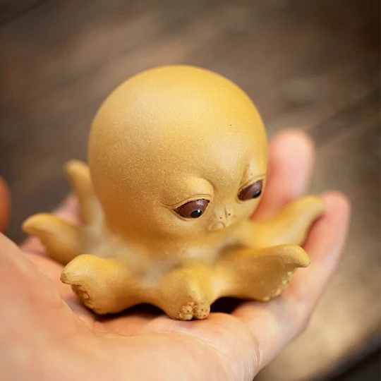 Mascotte de Thé Bouddha Méditant en Céramique