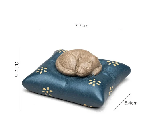 Mascottes de thé chat gris dormant