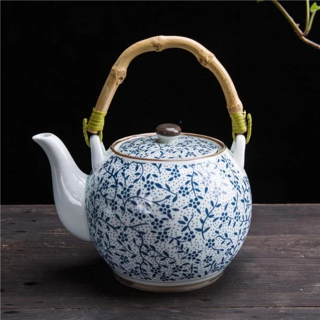 THÉIÈRE EN CÉRAMIQUE JAPONAISE BLEUE