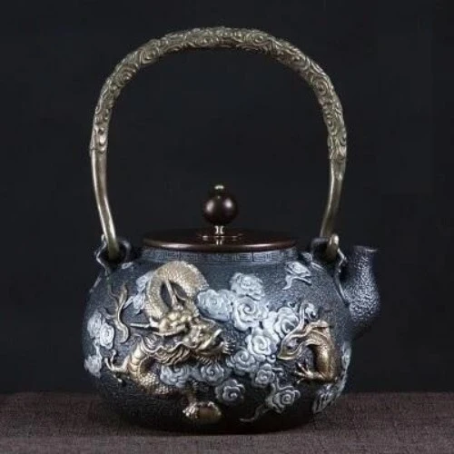 THÉIÈRE EN FONTE LUXE