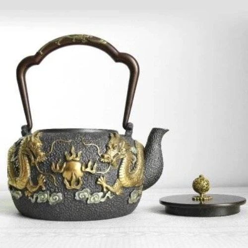 THÉIÈRE EN FONTE (STYLE JAPONAIS) TRADITIONNELLE (DRAGON)