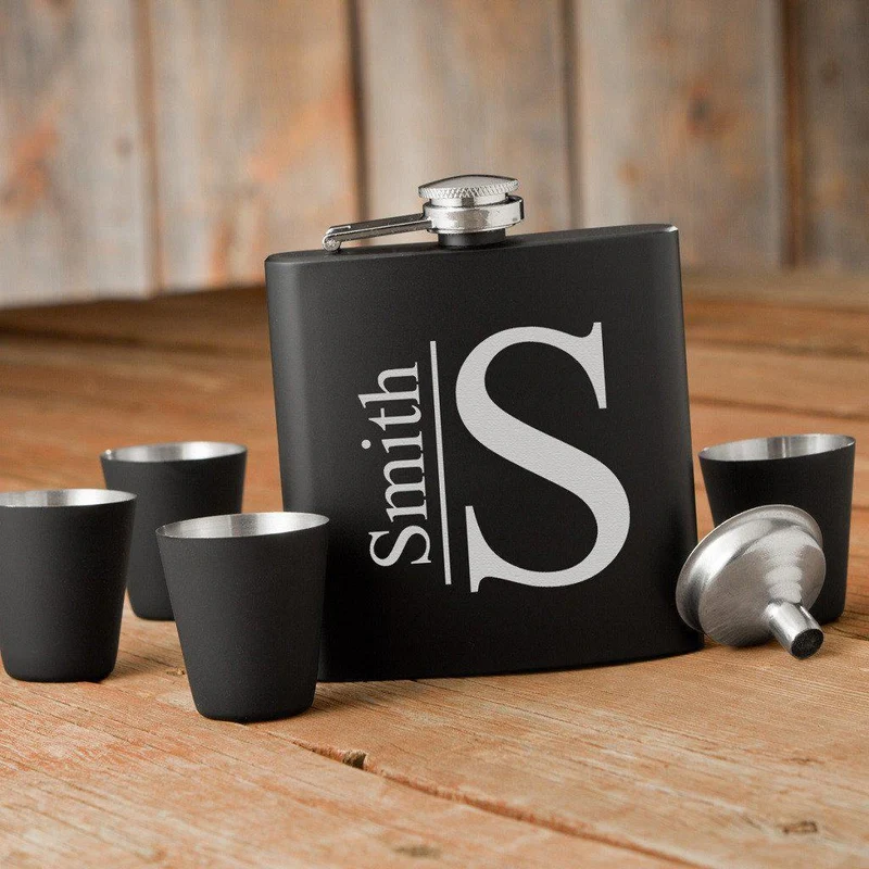 Modern Monogram Black Matte Flask Gift Set