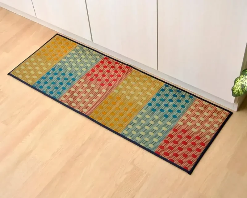 Ikehiko Corporation Igusa Rush Grass Kitchen Mat Petit Block