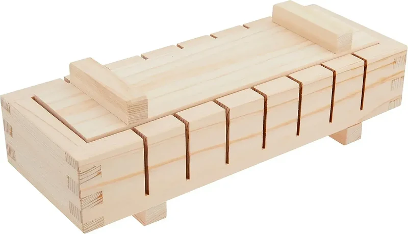 Kiso Kogei Hino Wood Oshi Sushi Mold: Traditional Kitchen Tool