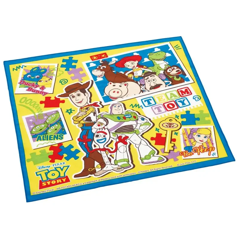 Skater Kids Toy Story Lunch Box and Cloth Set 43x43cm